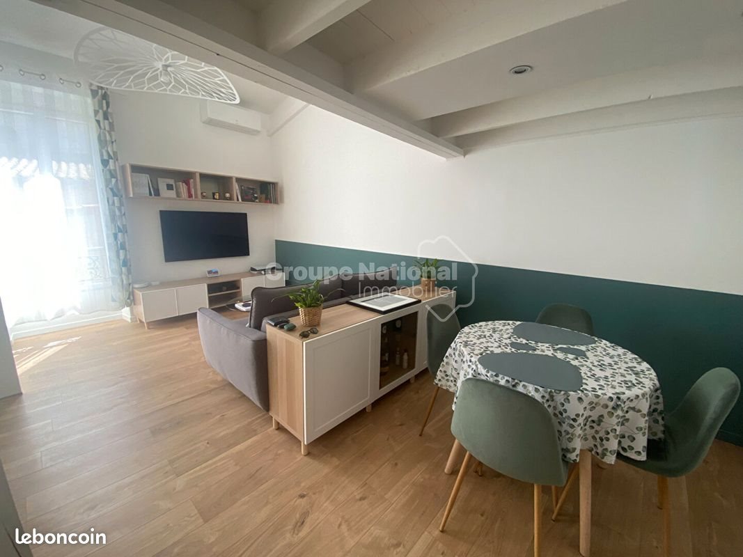 Appartement à louer, 57m², Nîmes