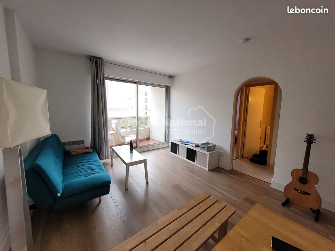 Appartement à louer, 38m², Nîmes
