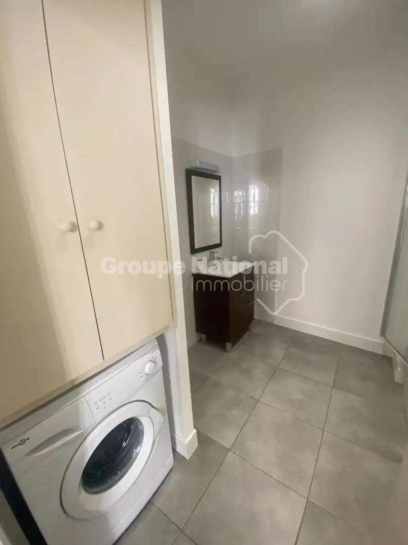 Appartement à louer, 34m², Nîmes