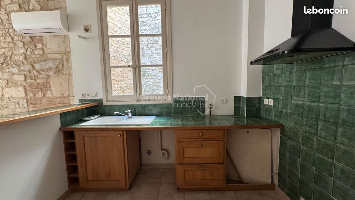 Appartement à louer, 49m², Nîmes