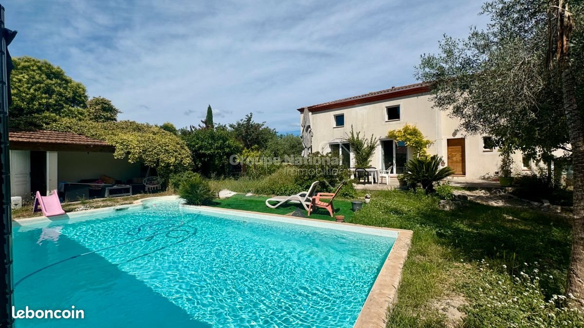 Maison à vendre, 213m², Nîmes