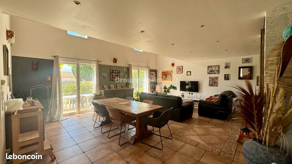 Maison à vendre, 213m², Nîmes