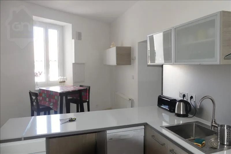 Appartement à louer, 70m², Nîmes