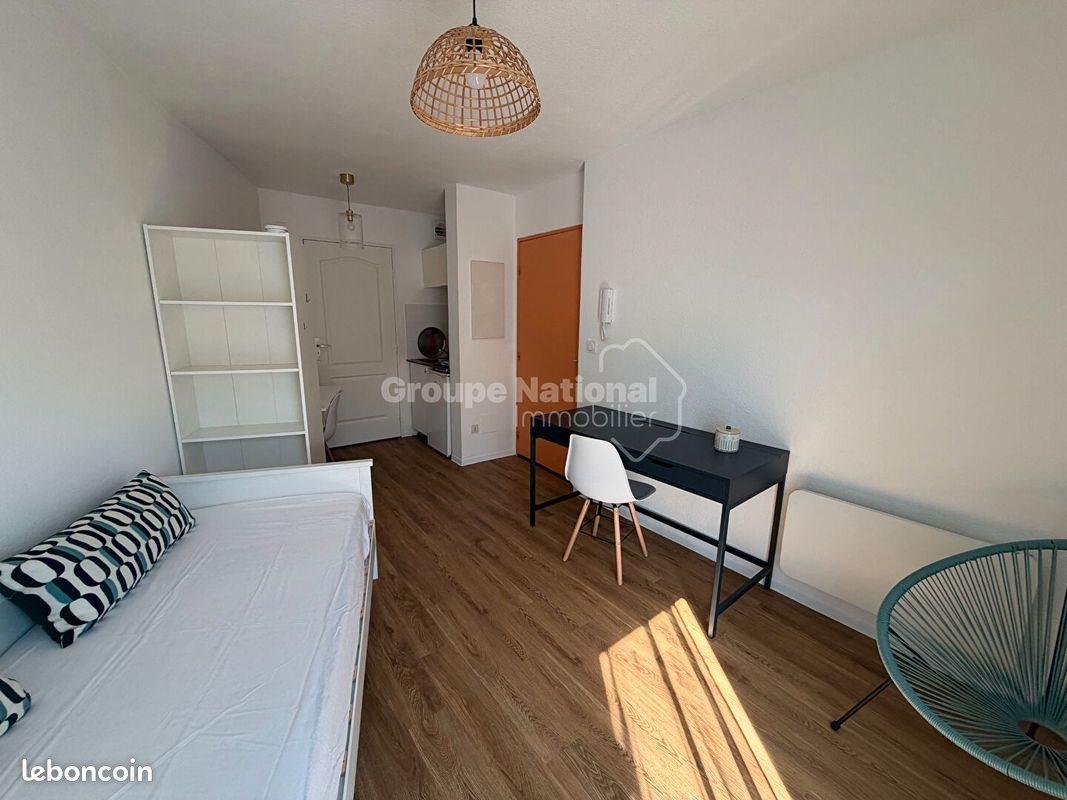 Appartement à louer, 17m², Nîmes