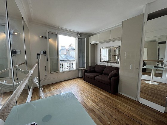 Appartement à louer, 17m², Paris 18ème