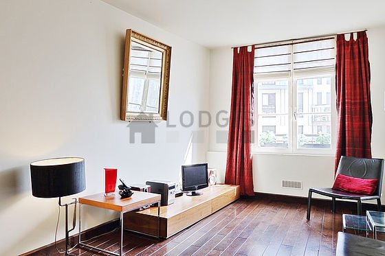 Maison à louer, 56m², Paris 1er