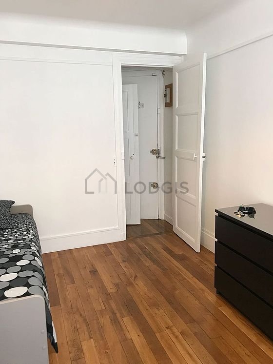Appartement à louer, 18m², Paris 18ème