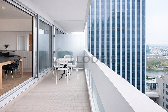 Appartement à louer, 80m², Courbevoie