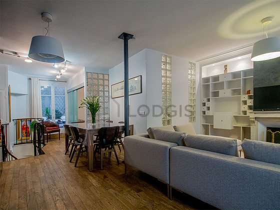 Maison à louer, 70m², Paris 10ème