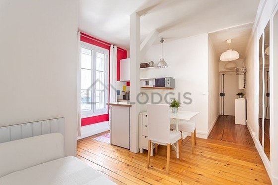 Appartement à louer, 26m², Paris 18ème