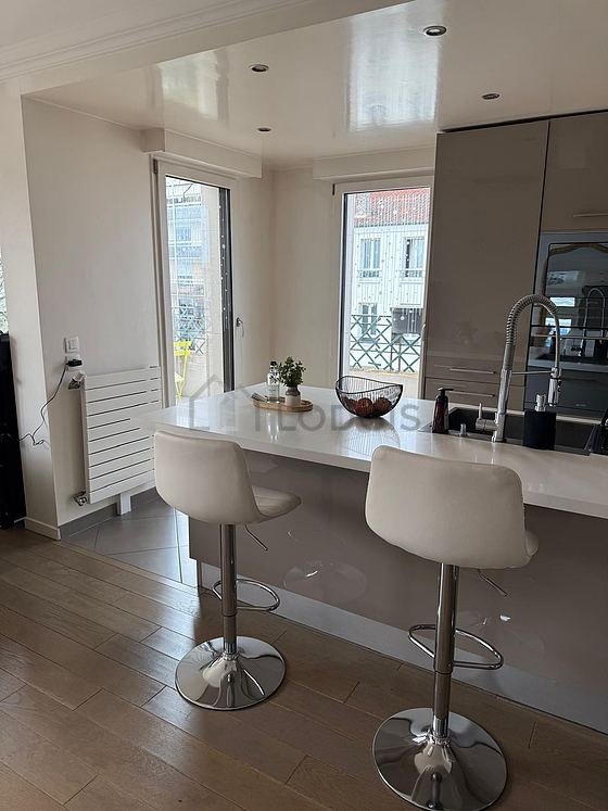 Appartement à louer, 83m², Courbevoie