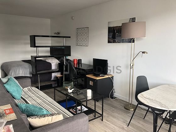Appartement à louer, 29m², Courbevoie