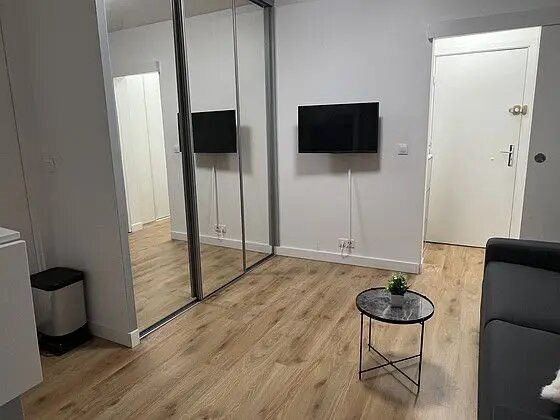 Appartement à louer, 18m², Courbevoie