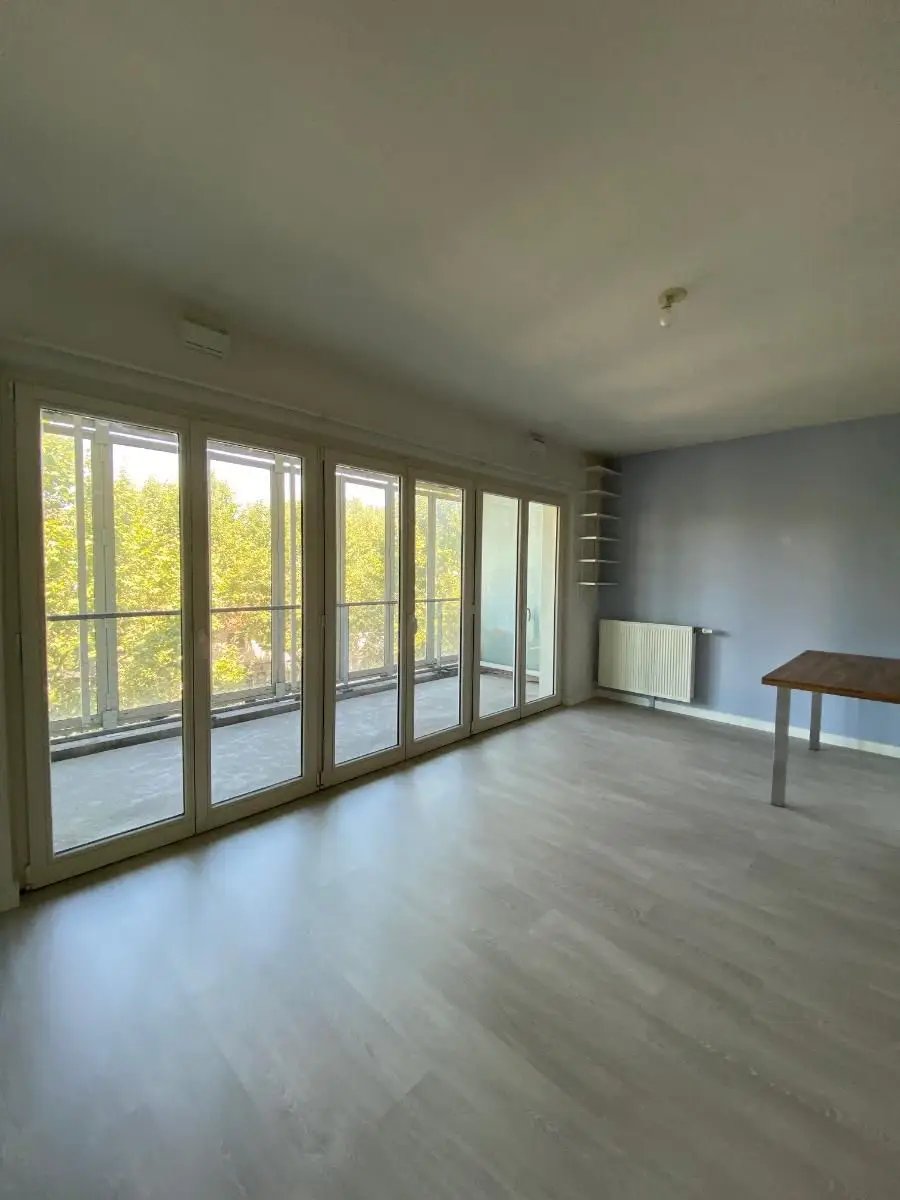 Appartement à louer, 70m², Bègles