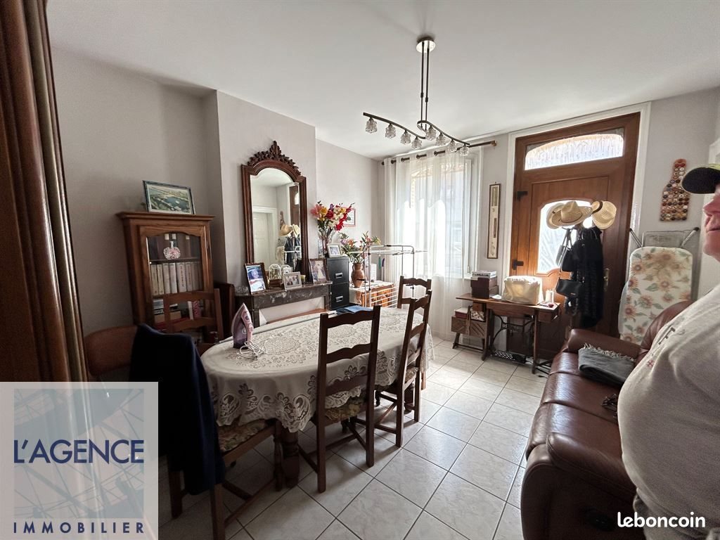 Maison à vendre, 85m², Fismes