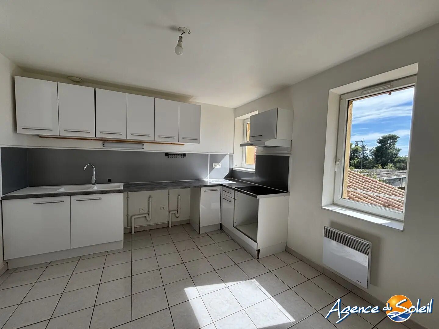 Appartement à louer, 80m², Bize-Minervois