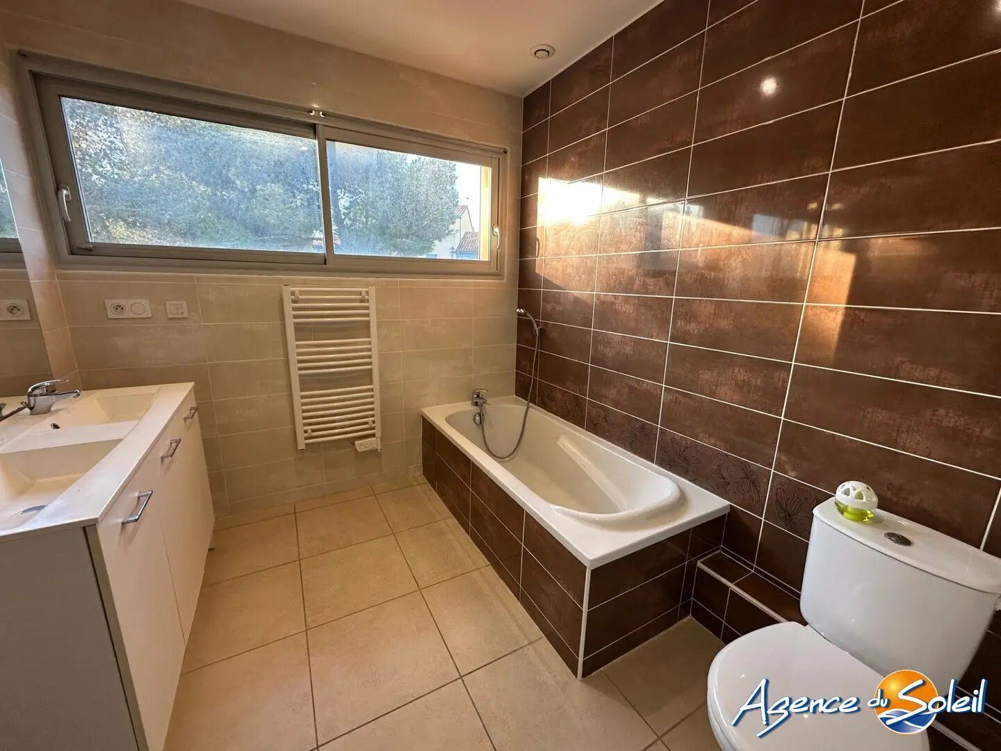 Maison à louer, 110m², Leucate