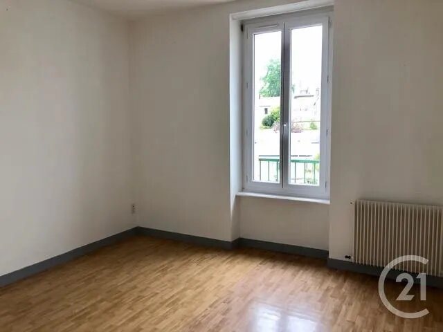 Appartement à louer, 35m², Fougères