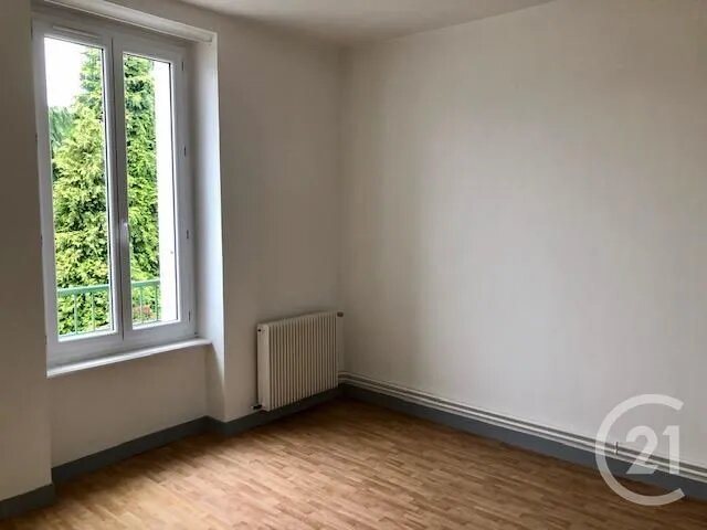 Appartement à louer, 35m², Fougères