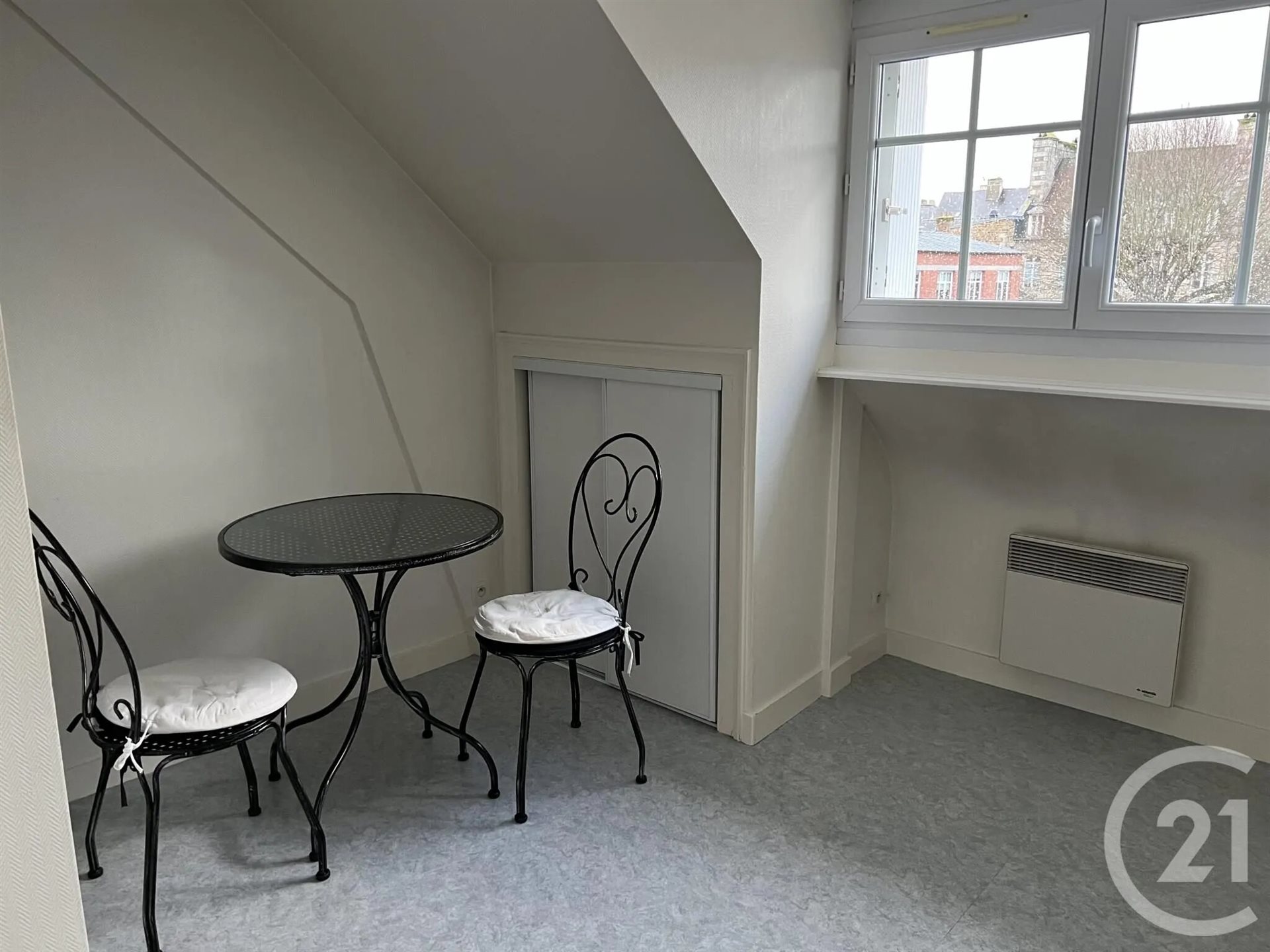 Appartement à louer, 15m², Fougères