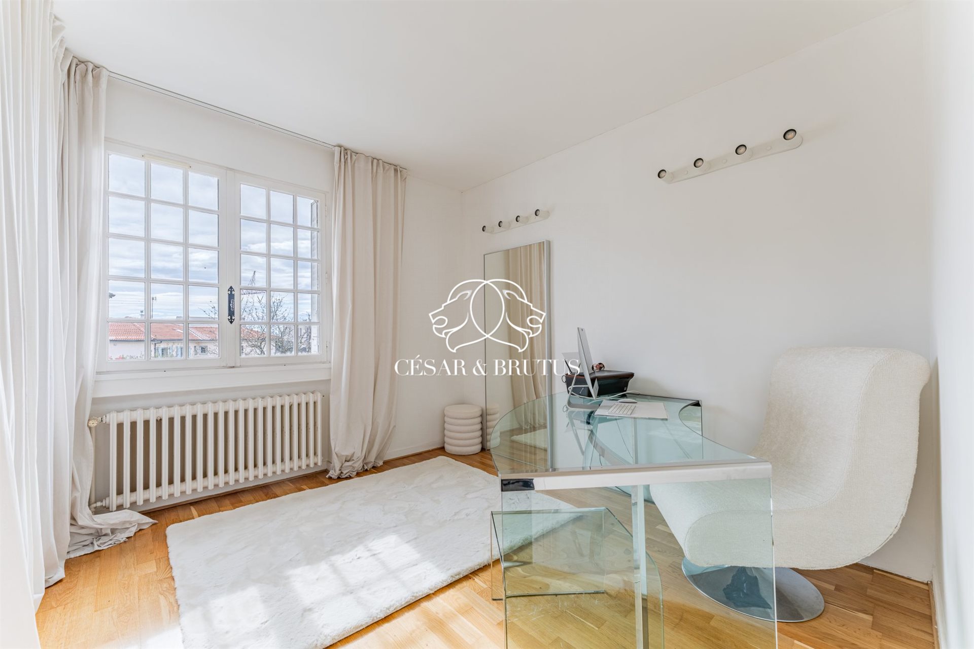 Maison à vendre, 350m², Saint-Laurent-de-Mure