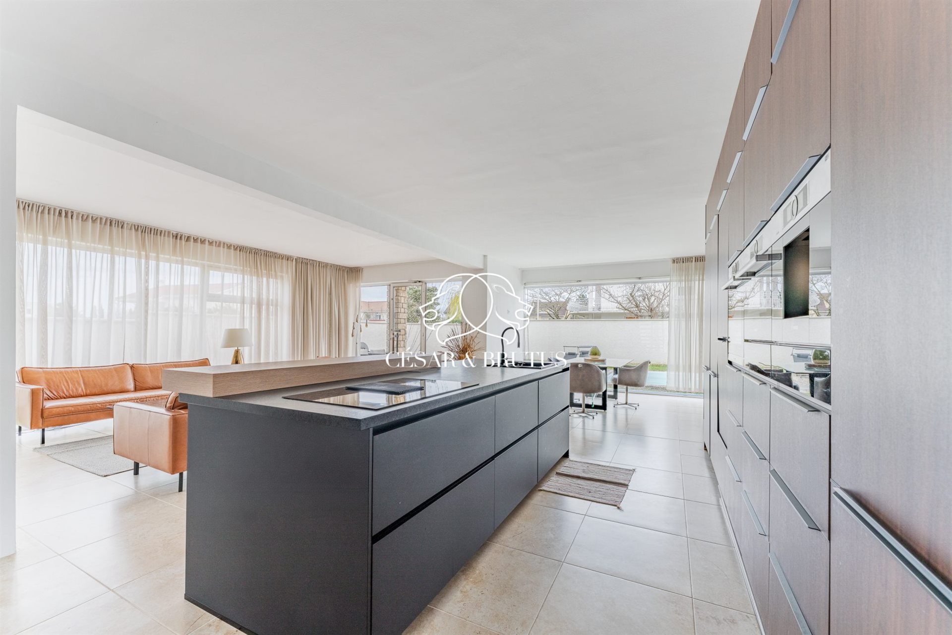 Maison à vendre, 350m², Saint-Laurent-de-Mure