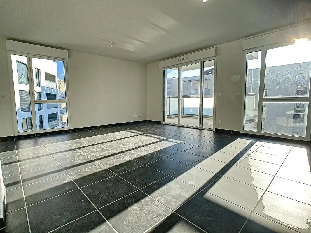 Appartement à louer, 65m², Décines-Charpieu