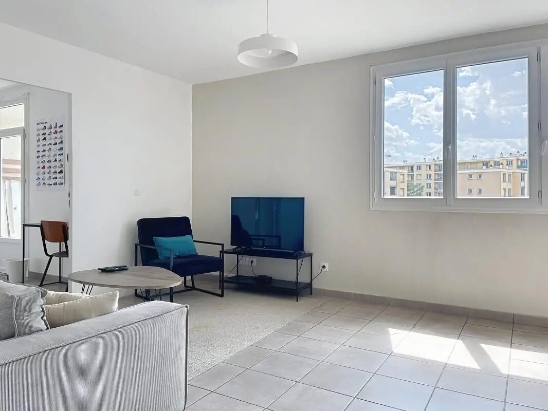 Appartement à louer, 73m², Vénissieux
