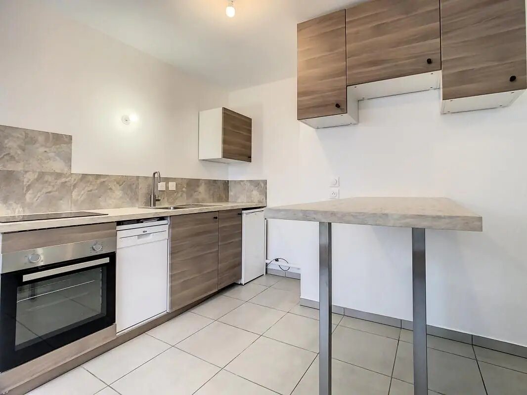 Appartement à louer, 58m², Vénissieux