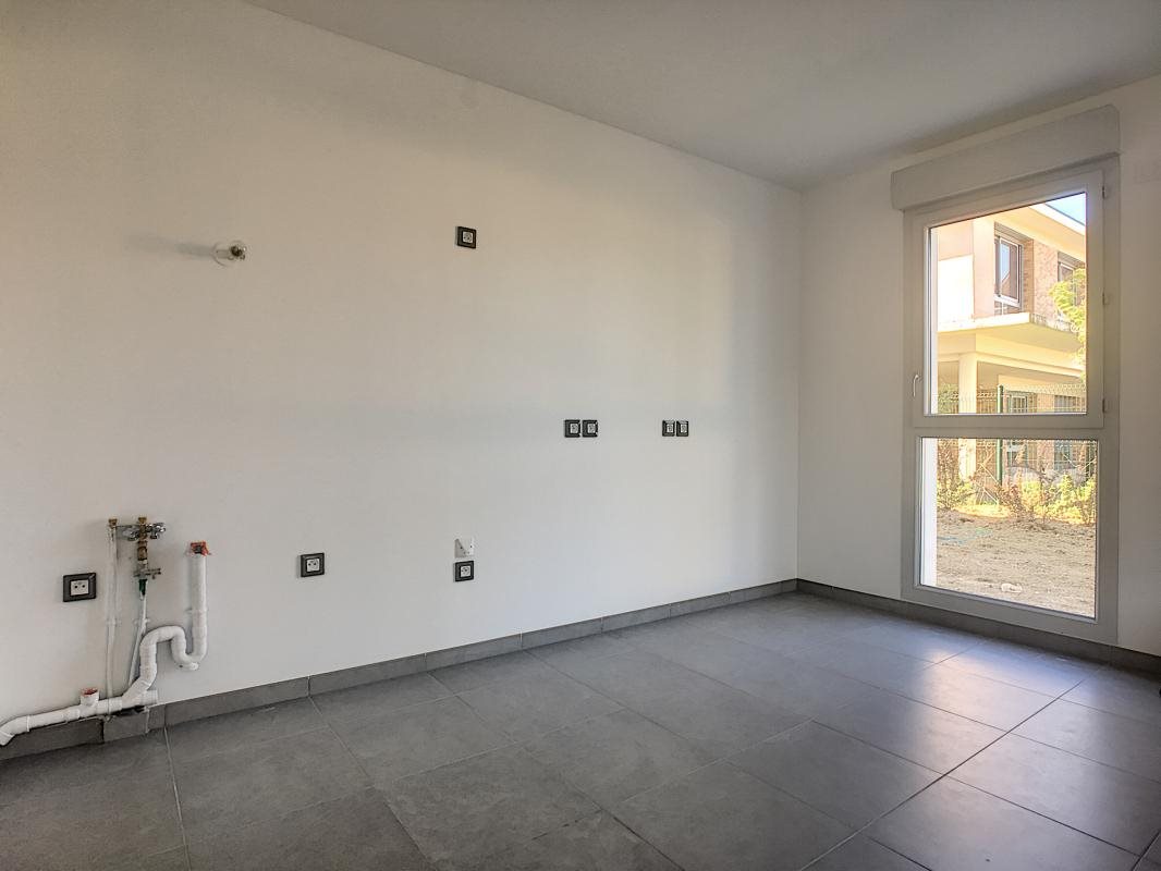 Appartement à louer, 76m², Meyzieu
