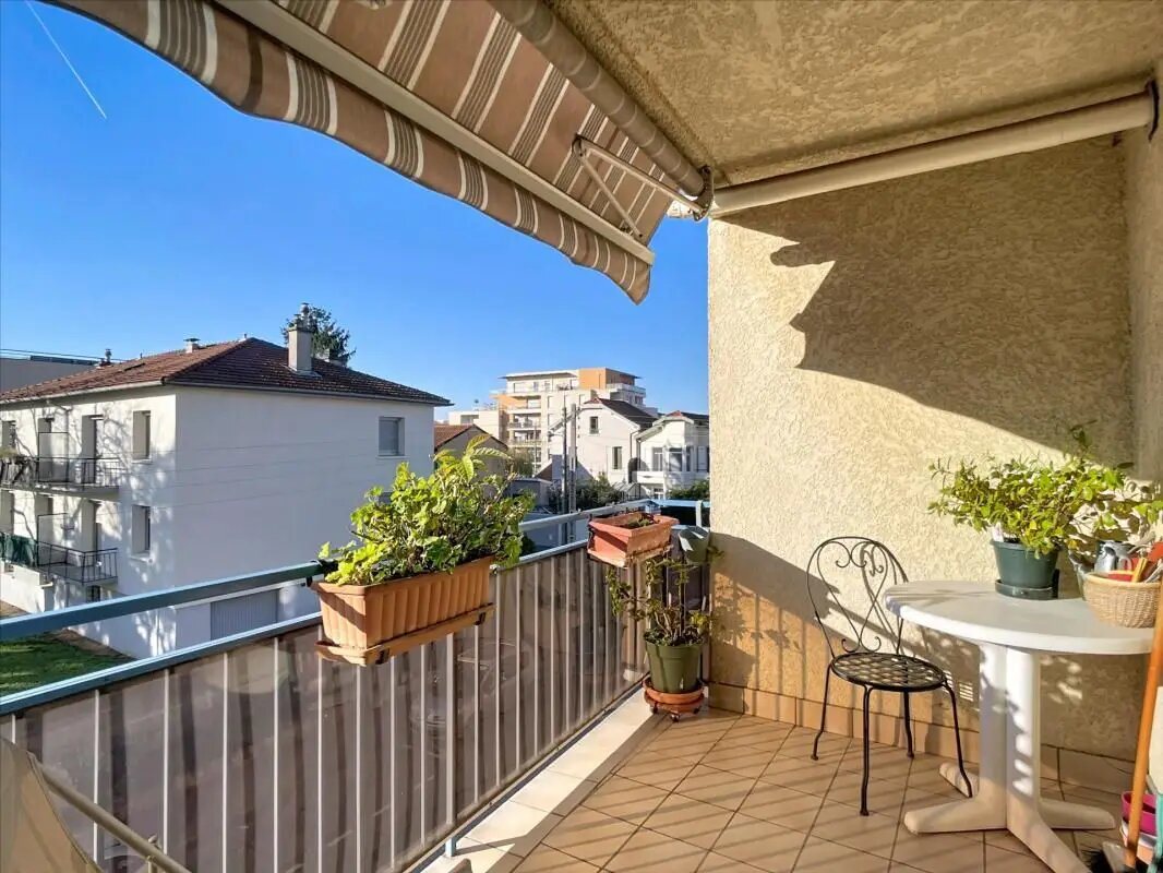 Appartement à louer, 67m², Vénissieux