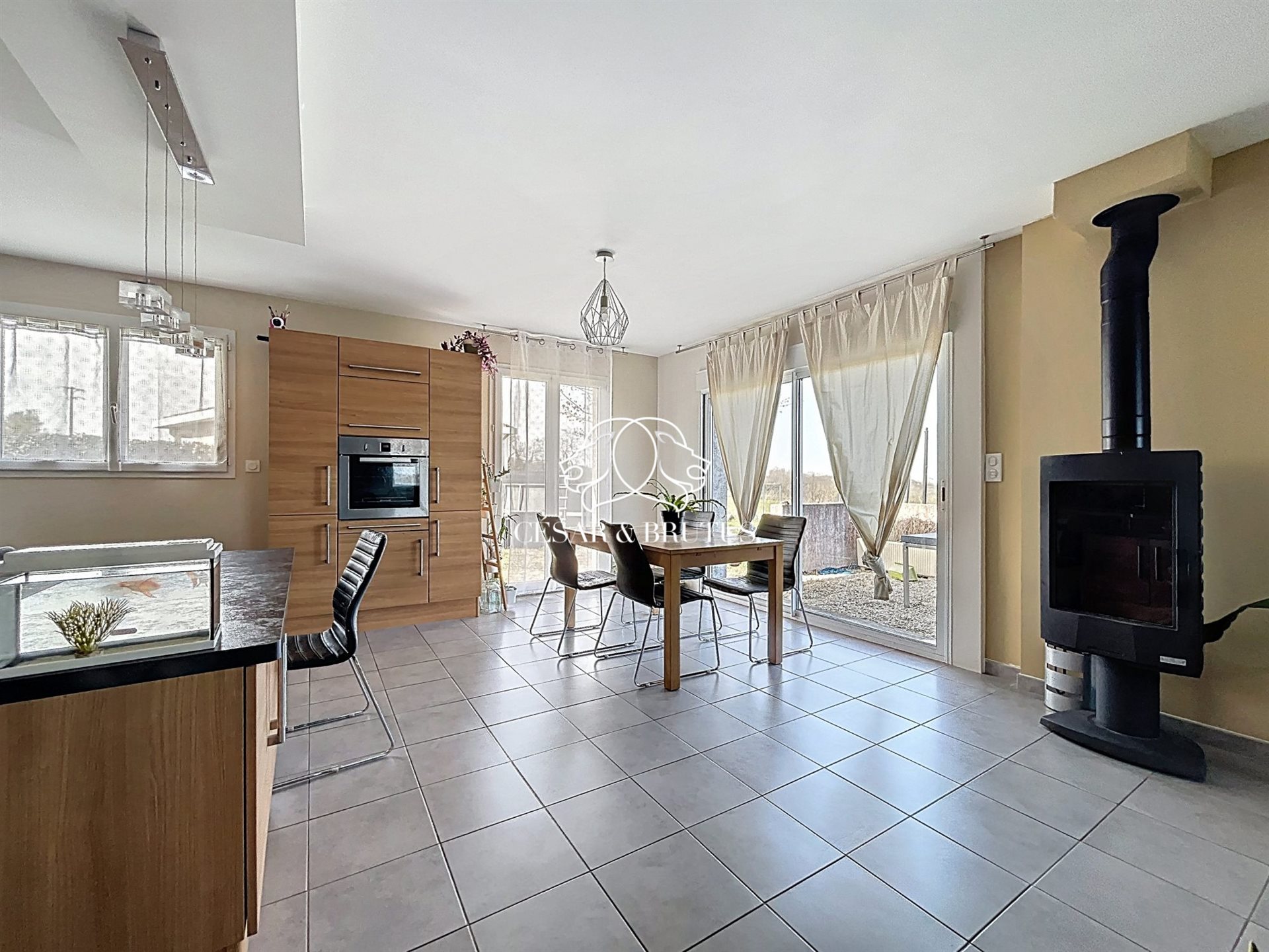 Maison à vendre, 92m², Rochetoirin