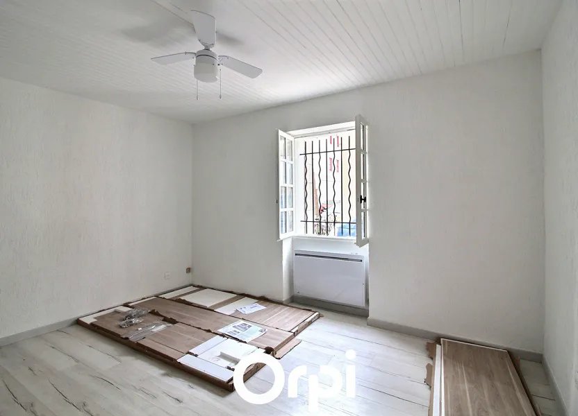 Appartement à louer, 42m², Marseille 8ème