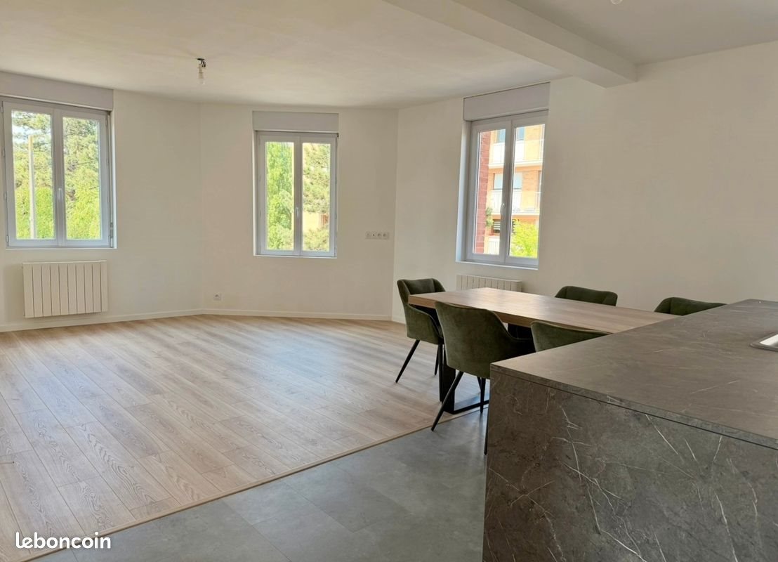 Appartement à louer, 66m², Armentières