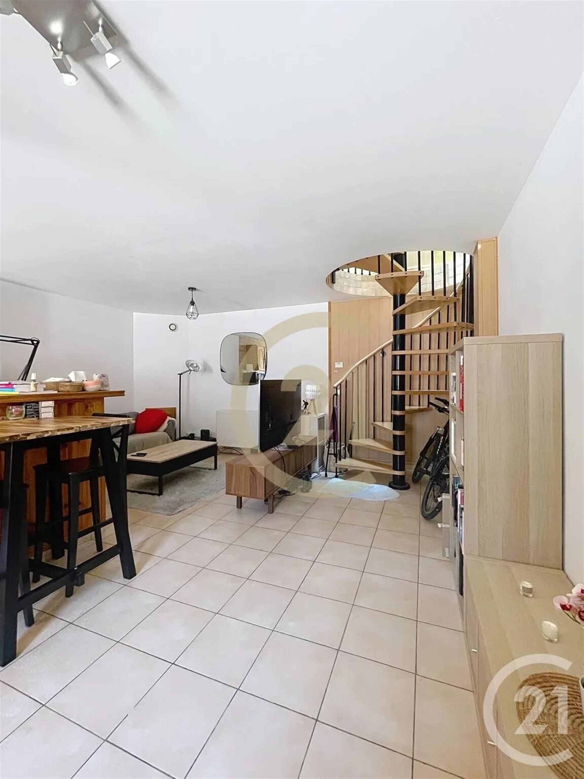 Appartement à louer, 60m², Jaux