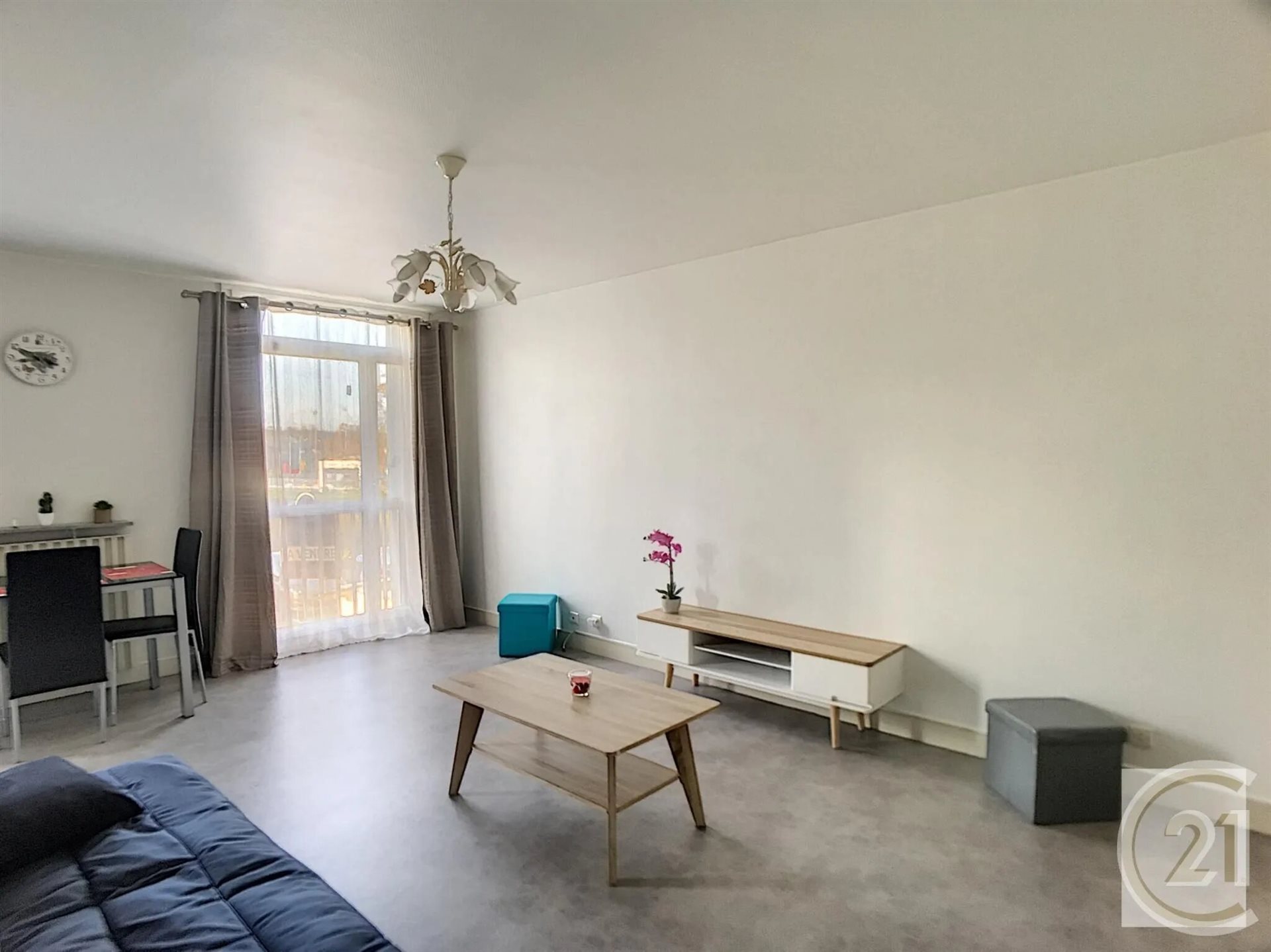 Appartement à louer, 30m², Compiègne
