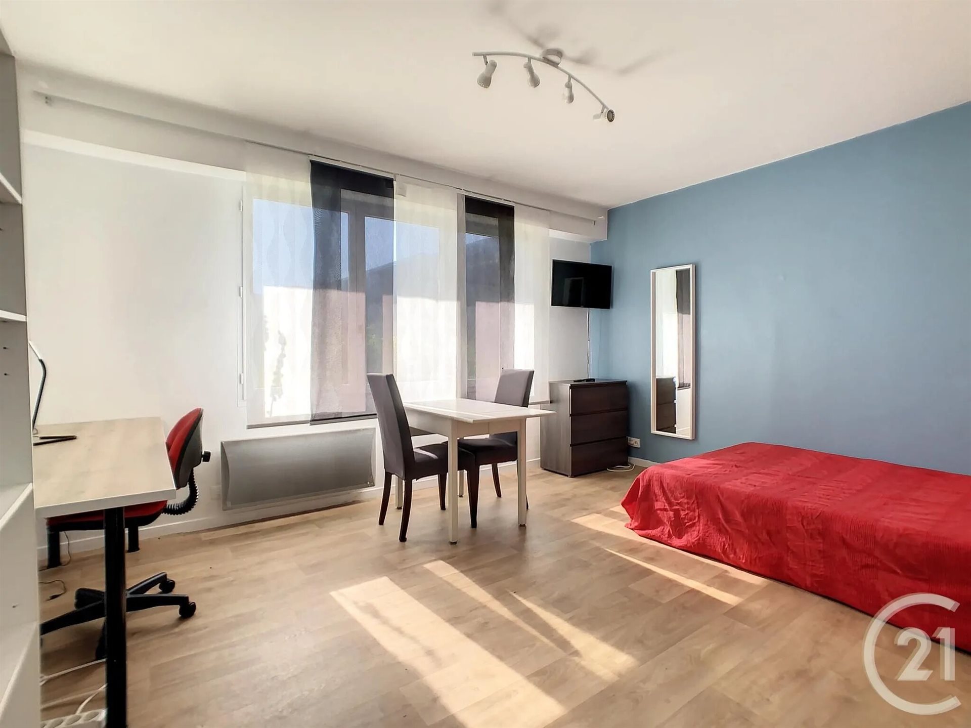 Appartement à louer, 27m², Compiègne