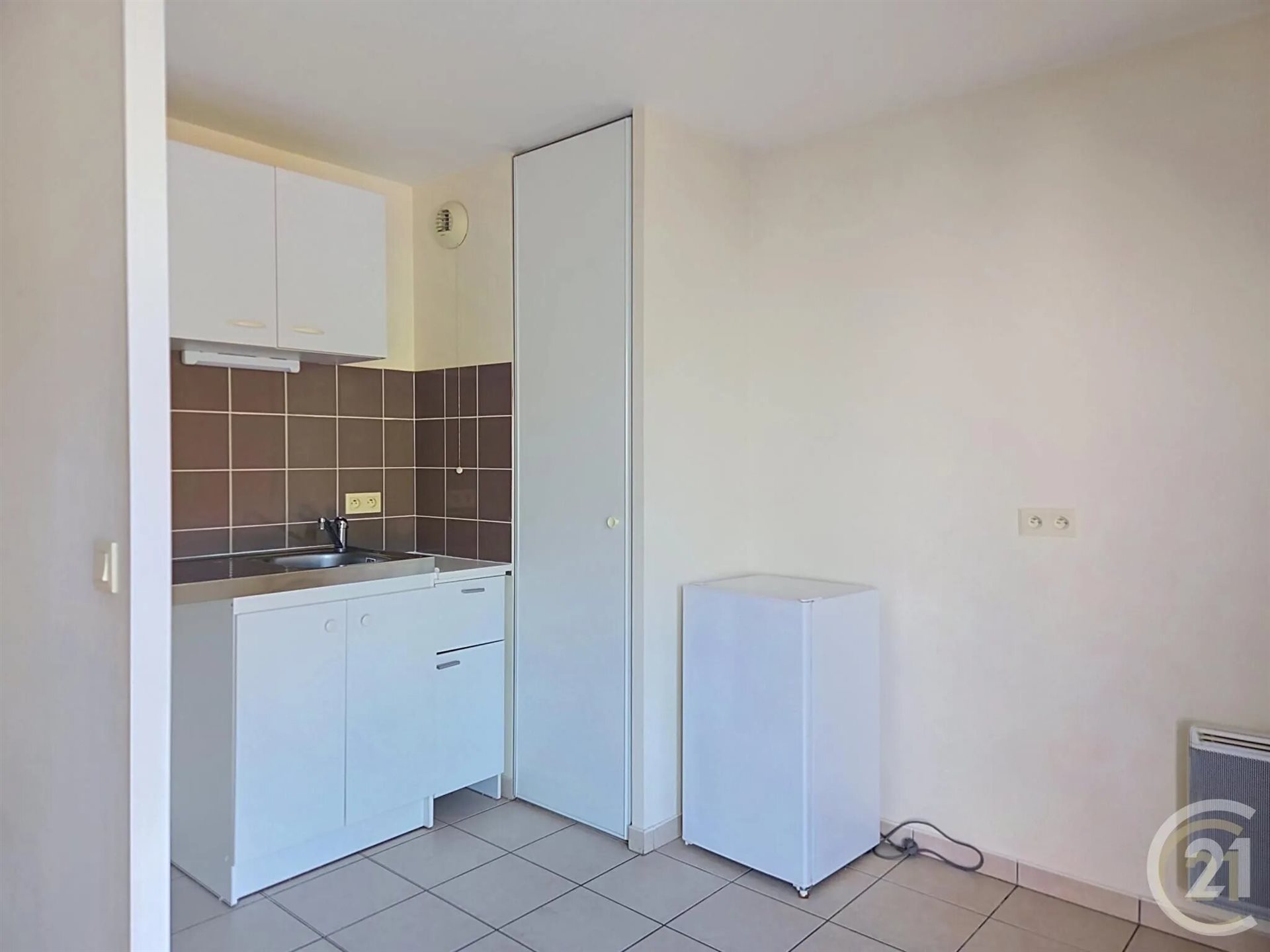Appartement à louer, 27m², Compiègne