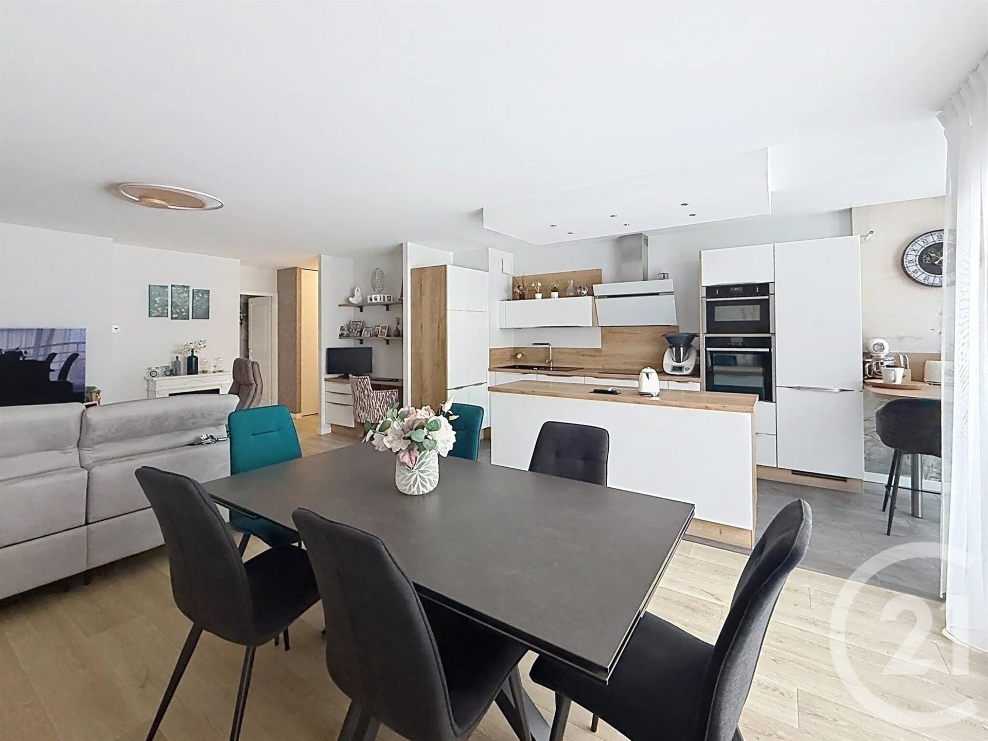 Appartement à vendre, 77m², Compiègne