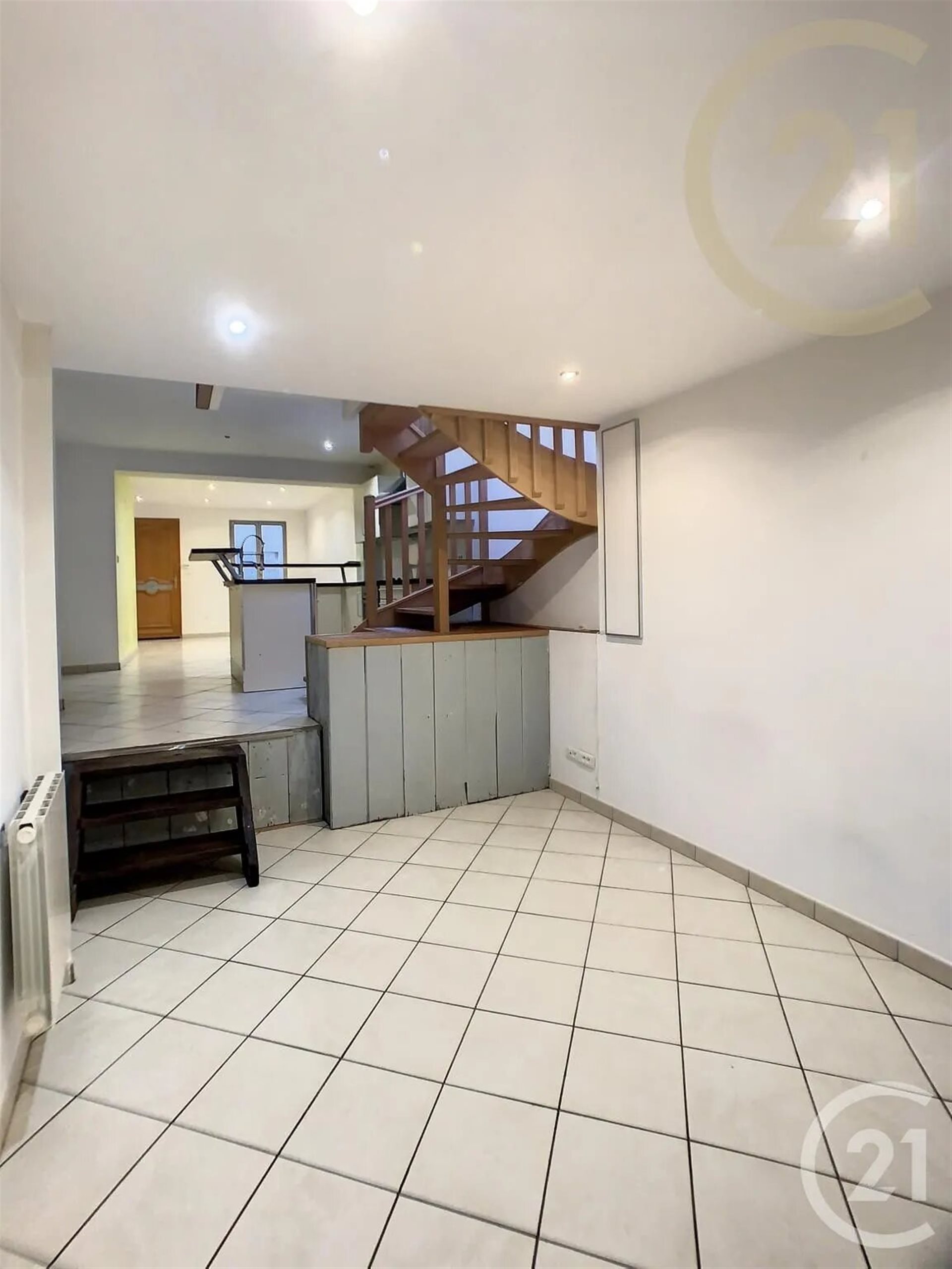 Maison à louer, 80m², Compiègne