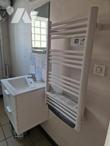 Appartement à louer, 42m², Neuville-Saint-Rémy