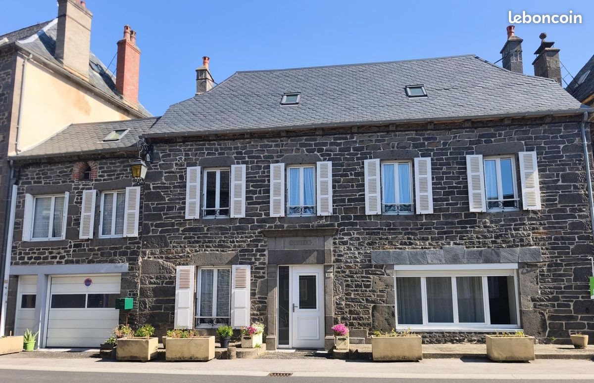 Maison à vendre, 141m², Neuvéglise