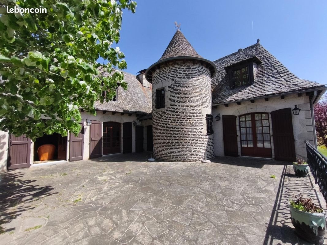 Maison à vendre, 210m², Montsalvy