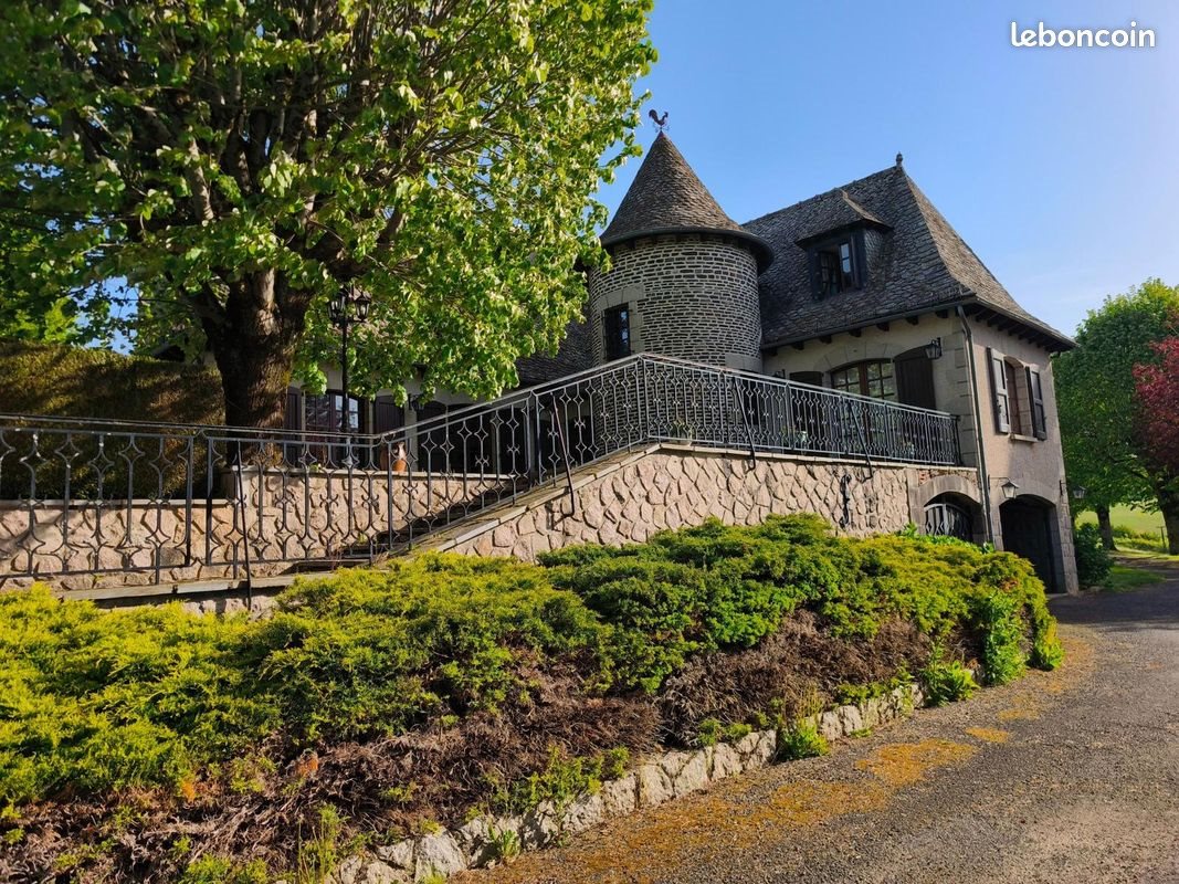 Maison à vendre, 210m², Montsalvy
