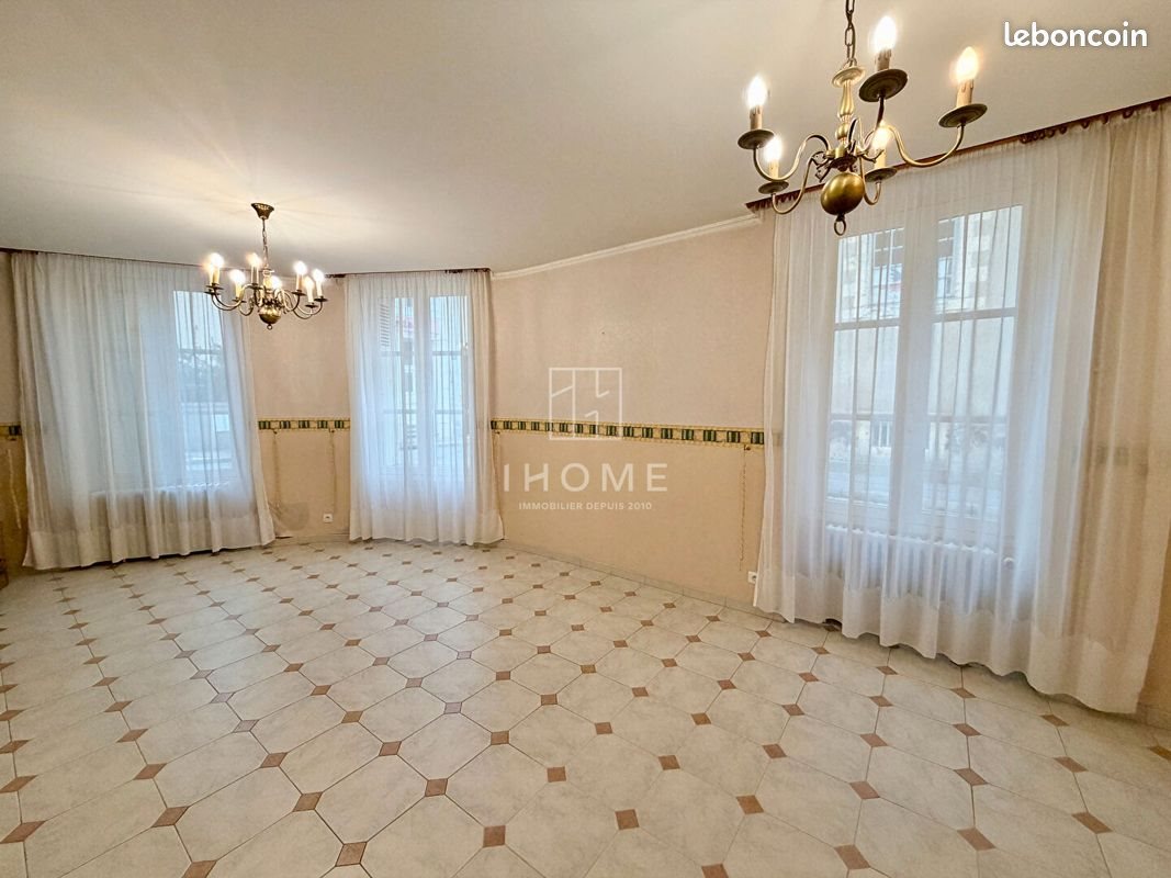 Maison à vendre, 200m², La Flèche