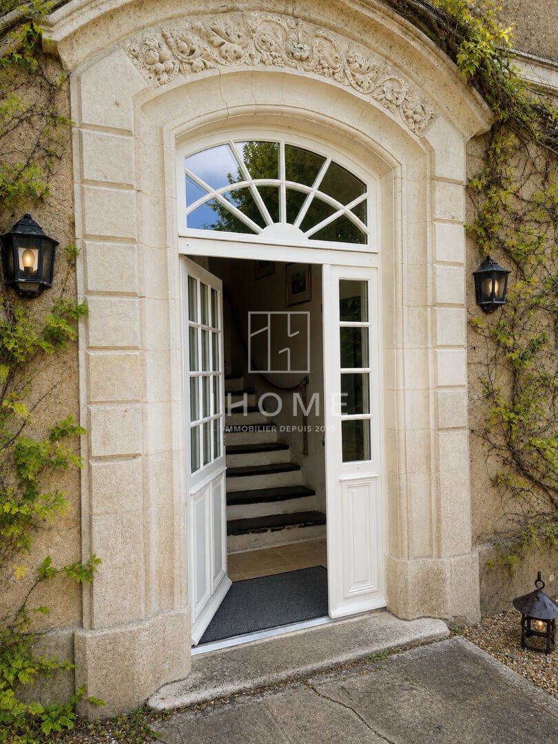 Maison à vendre, 220m², Soulaire-et-Bourg