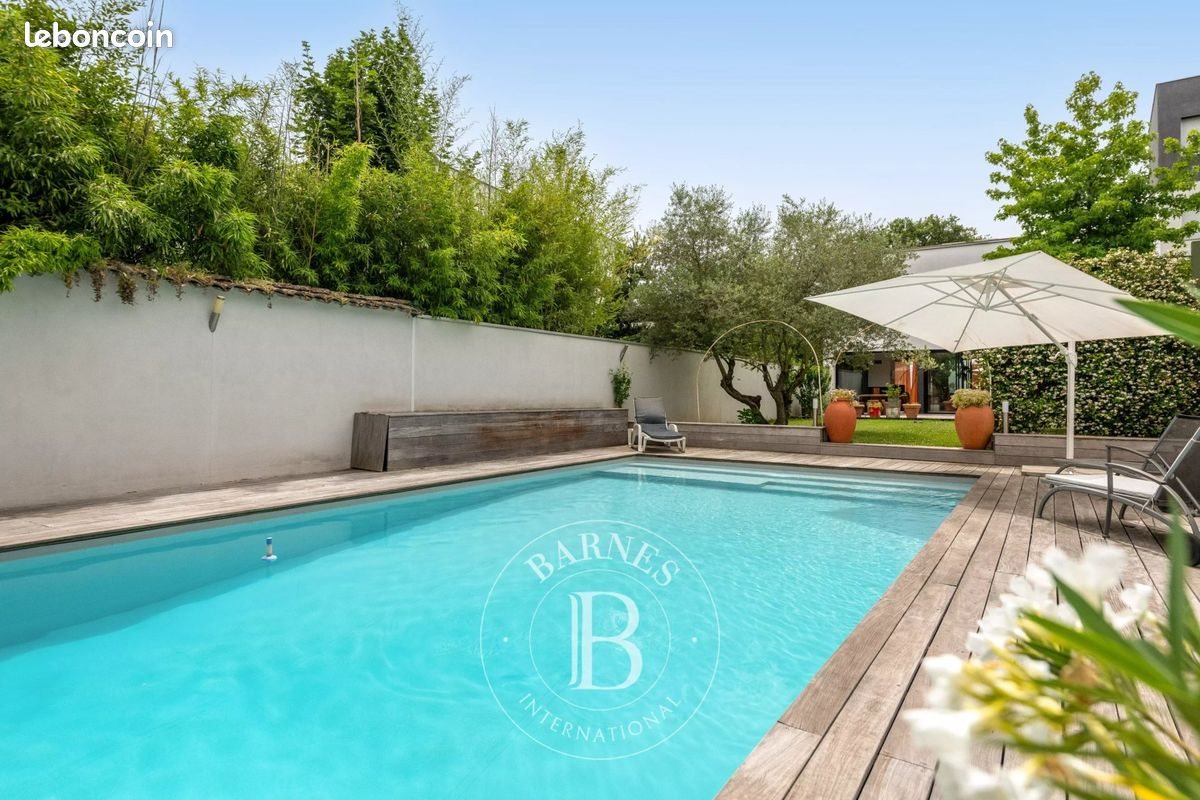 Maison à vendre, 242m², Chassieu