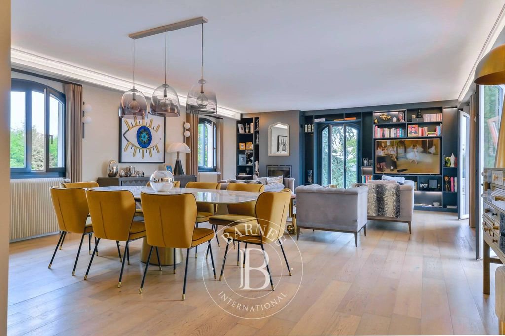 Maison à louer, 222m², Saint-Symphorien-d'Ozon