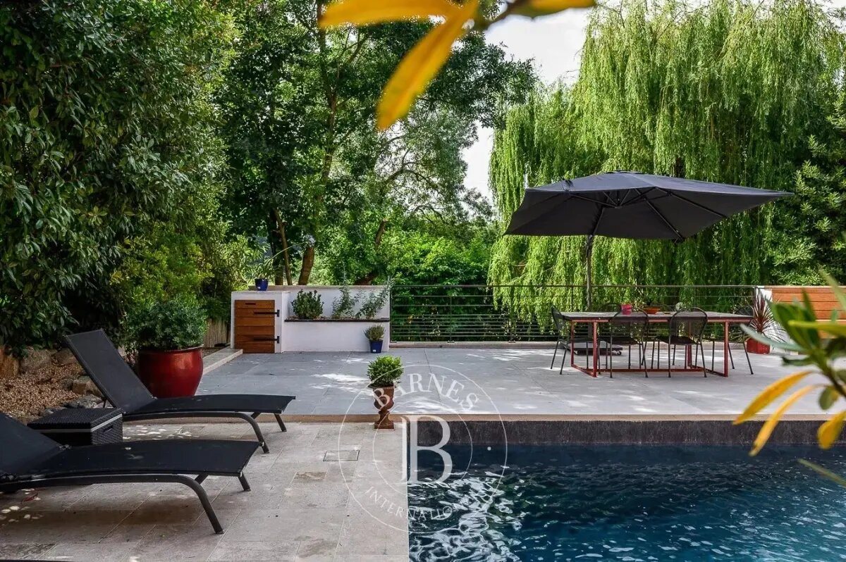 Maison à vendre, 221m², Massieux