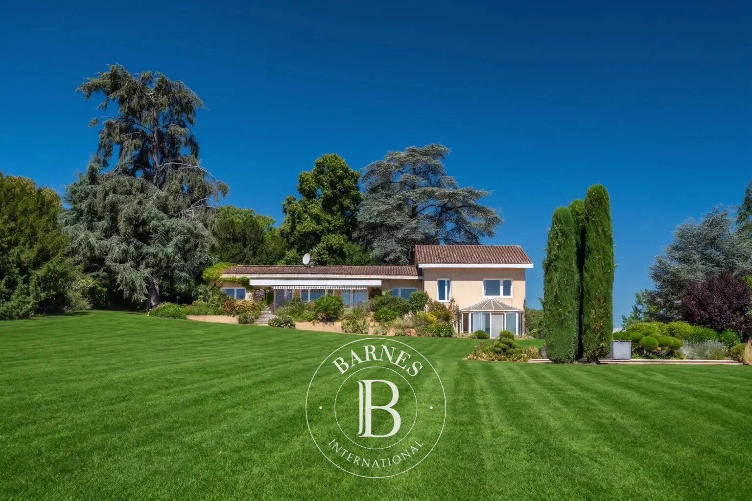 Maison à vendre, 255m², Lentilly